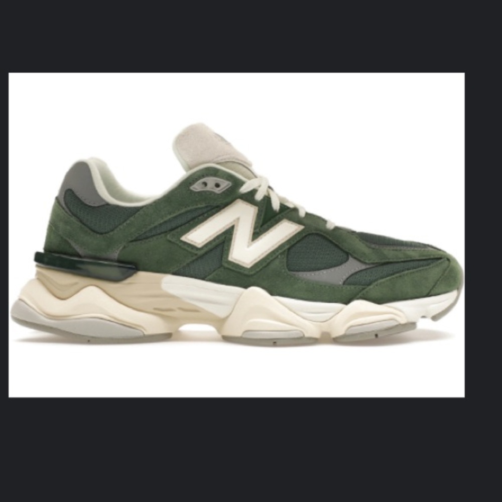 New Balance 9060 Nori Sneakers